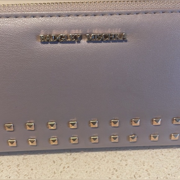 NWOT Bagley Mischka Taupe Long Wallet msrp $55 - Picture 2 of 8